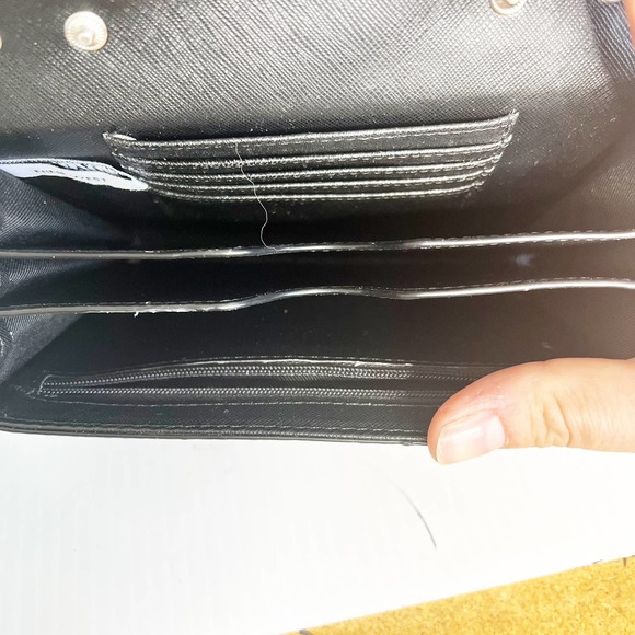 Nine West Black White Snakeskin Foldover Convertible Clutch Crossbody Bag - Picture 9 of 10